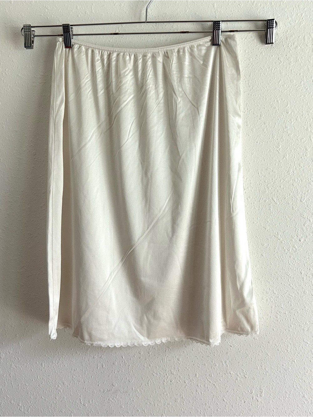 WARNER'S Half Slip Under Skirt White Size 2XL Nylon Lace Trim Y2K Modest 26"